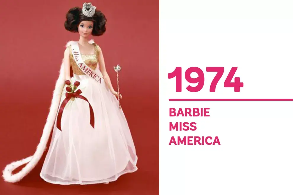 1974 Barbie esta vez se mete en la piel de "Miss América", del concurso de belleza tan característico de Estados Unidos. 