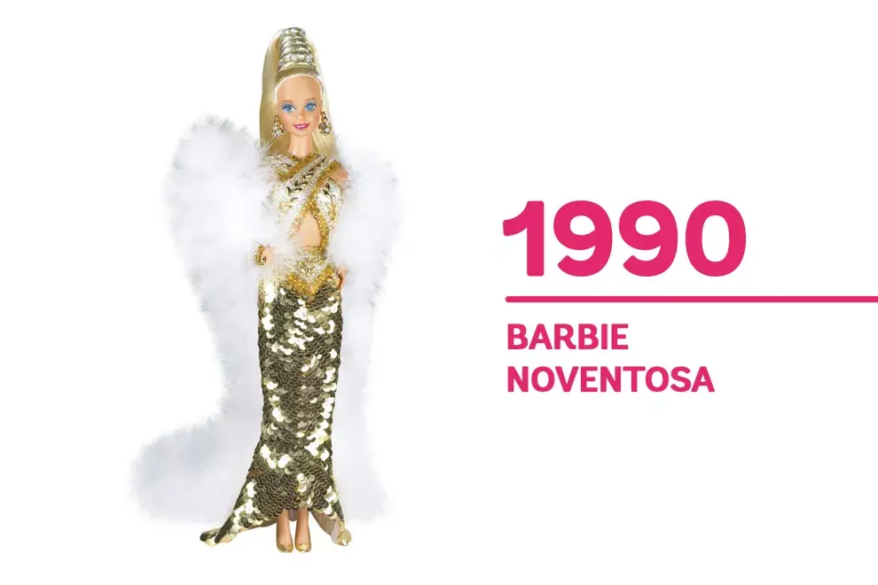 1990 Con un vestido dorado de lentejuelas, es la primera Barbie de los noventa que llega a derrochar su glamour.  