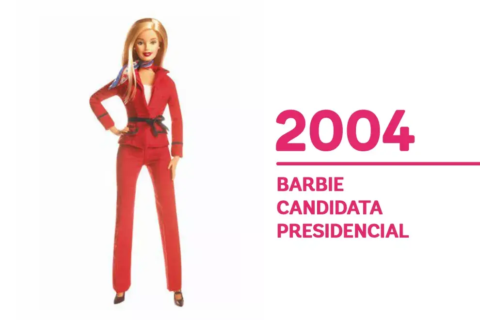 Barbie es candidata presidencial y opta por un traje pantalón en lugar del traje de pollera que llevó en 2000.