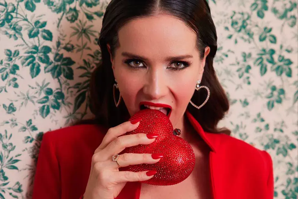 Natalia Oreiro deslumbró con su look en la premiere de su nueva película.