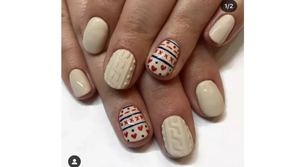 uñas que imitan los tejidos de un sweater