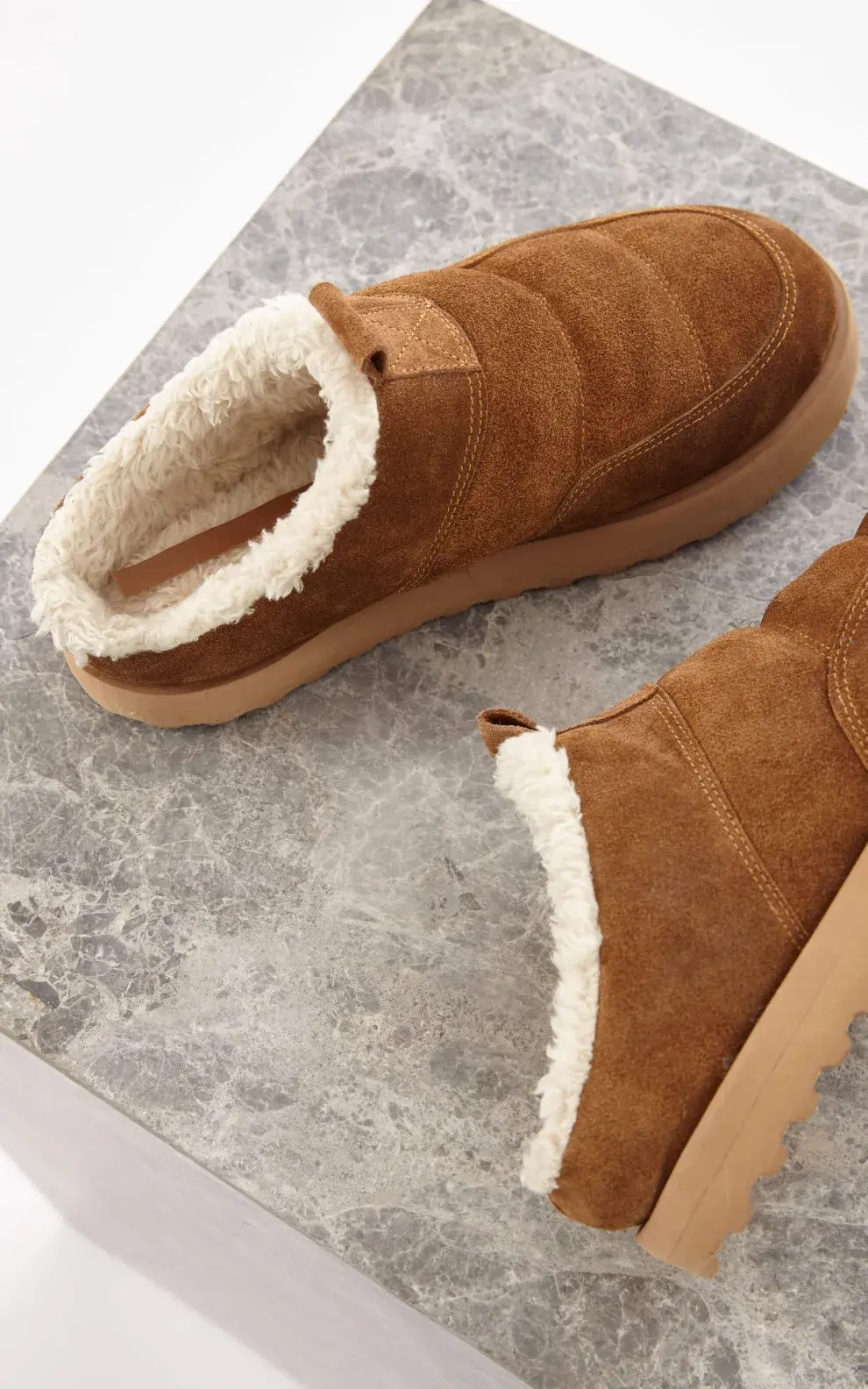 SLIPPER CON CORDERITO, PAULA CAHEN D´ANVERS $62.300