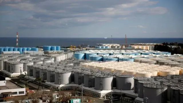 Japón comenzó a liberar el jueves agua radiactiva tratada de la central nuclear de Fukushima Daiichi.