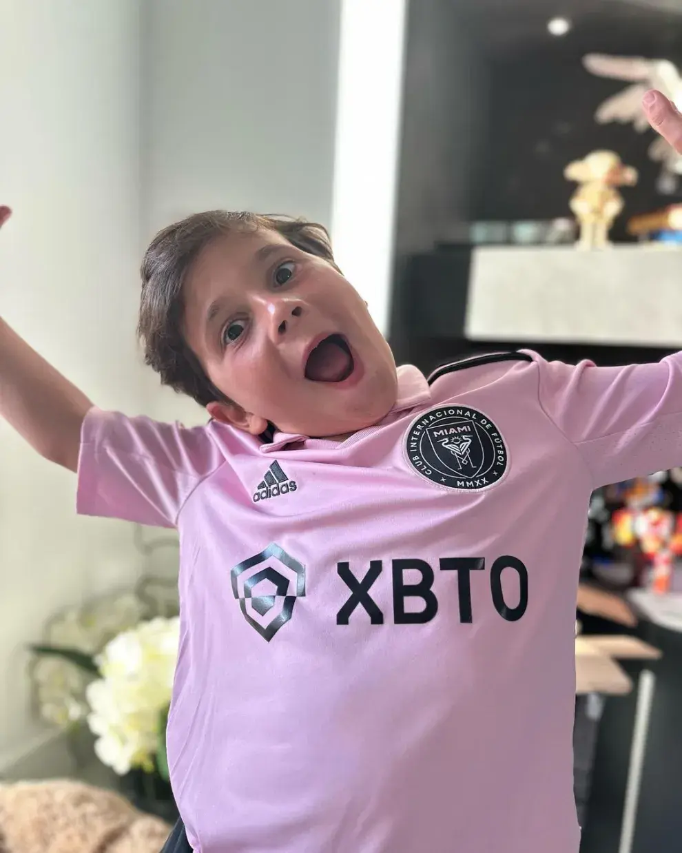 Una de las fotos de Mateo Messi, en el posteo de Antonela.