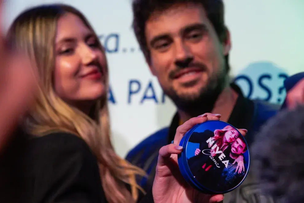 La influencer y modelo Stephanie Demner junto a su pareja, Guido Pella, tenista.