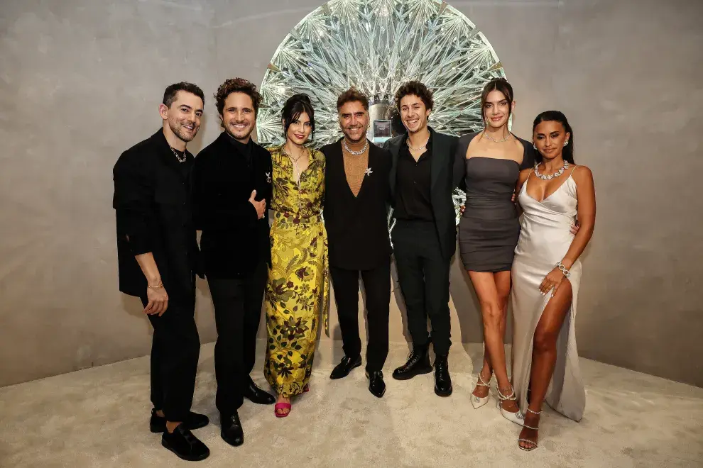 Antonela Roccuzzo junto a celebridades en la gala de Tiffany & Co.