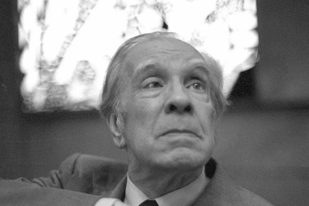 5 frases de Jorge Luis Borges sobre el amor y la amistad.