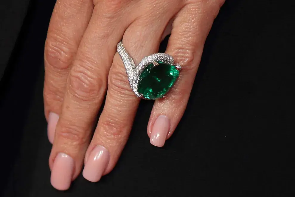 La ex cantante cuenta con una colección de 15 anillos de compromiso
