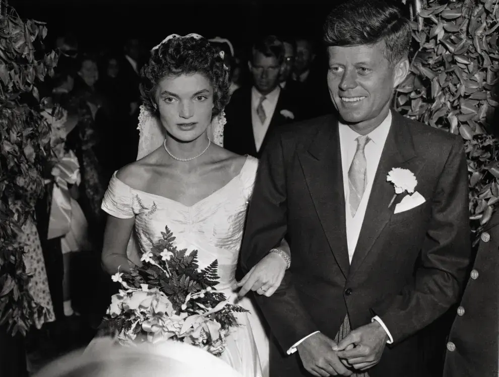 John F. Kennedy y Jacqueline Kennedy en su casmiento.