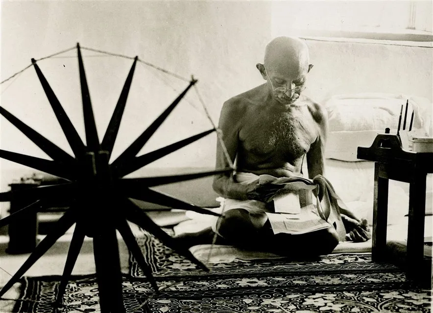  El célebre retrato a Gandhi antes de que fuera asesinado.