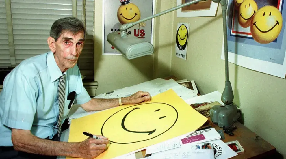 Harvey Ball, el creador del Smiley face. 