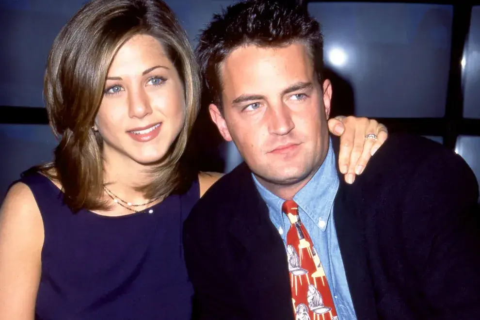 Jennifer Aniston se despide de Matthew Perry.