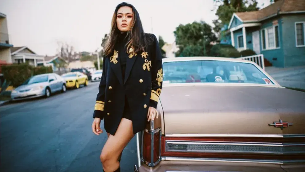 Francesca Roggerone es una cantante mendocina que estudió en Los Ángeles y se posiciona con su banda de pop indie.