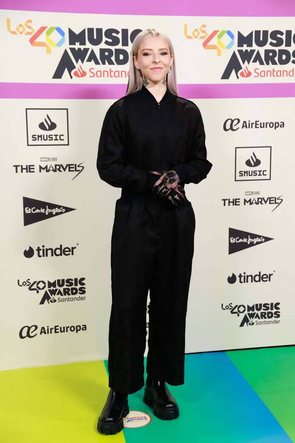 Young Miko, uno de los mejores looks de la alfombra roja en LOS40 Music Awards 2023.