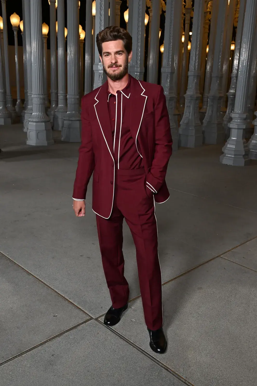  Andrew Garfield, uno de los hombres más elegantes en la Gala LACMA Art+Film 2023.