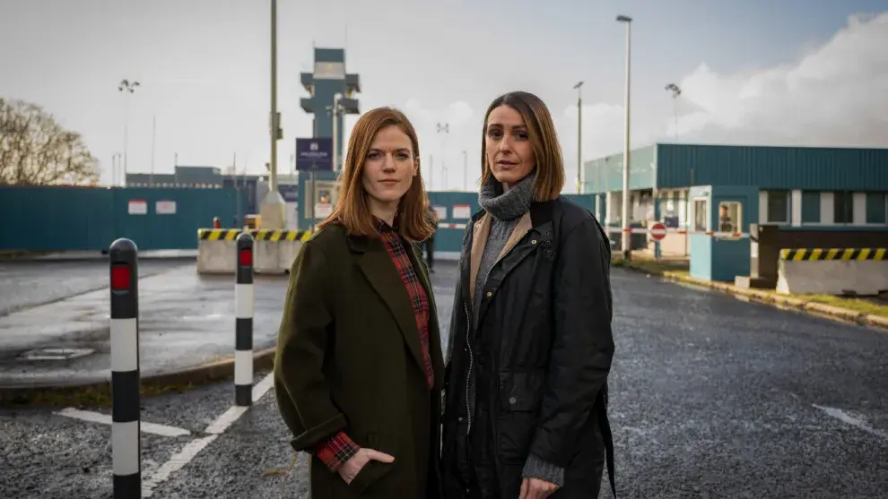 Rose Leslie y Suranne Jones, romance en Vigil.