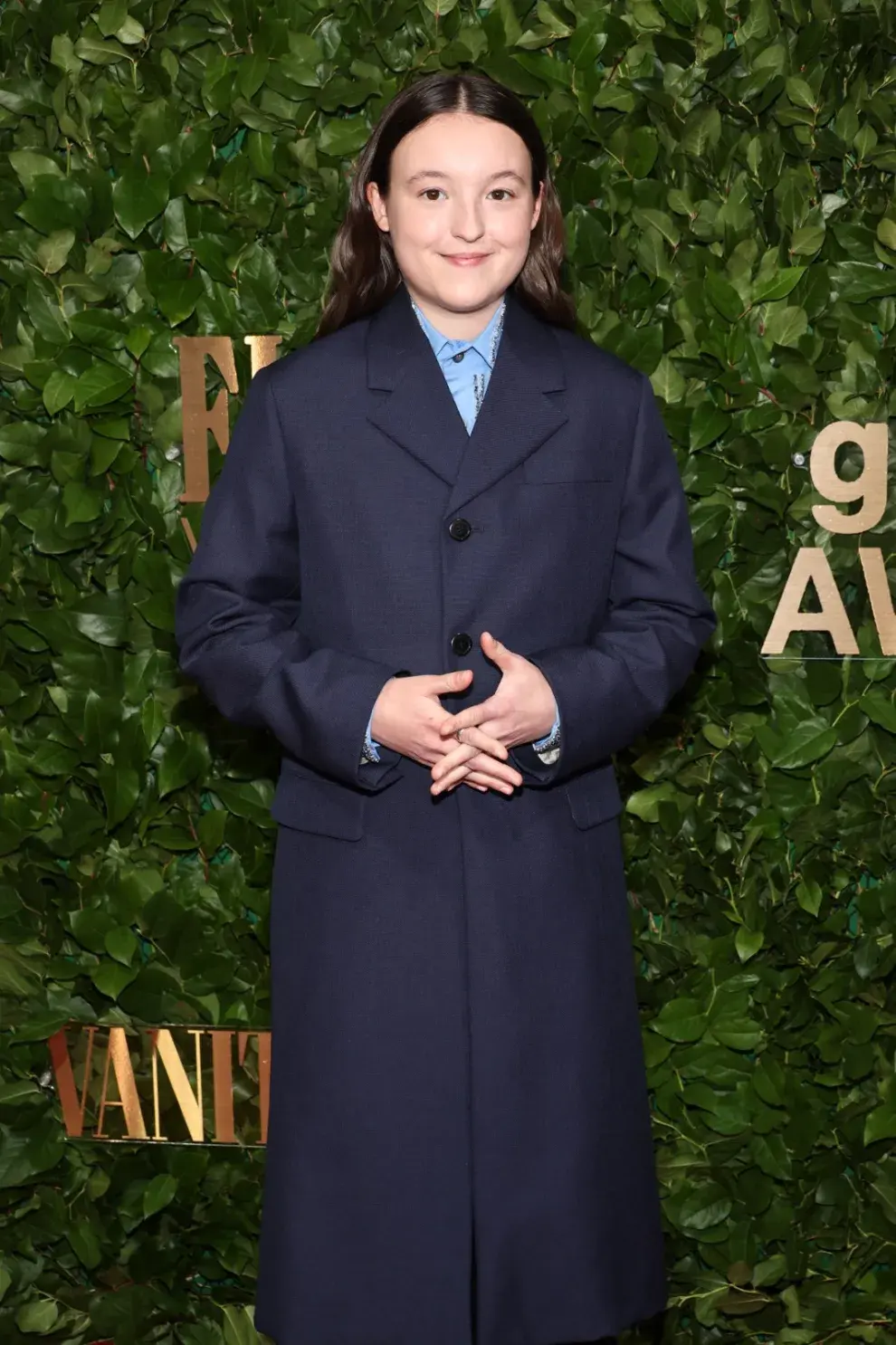Bella Ramsey en la alfombra roja de los Gotham Awards 2023.