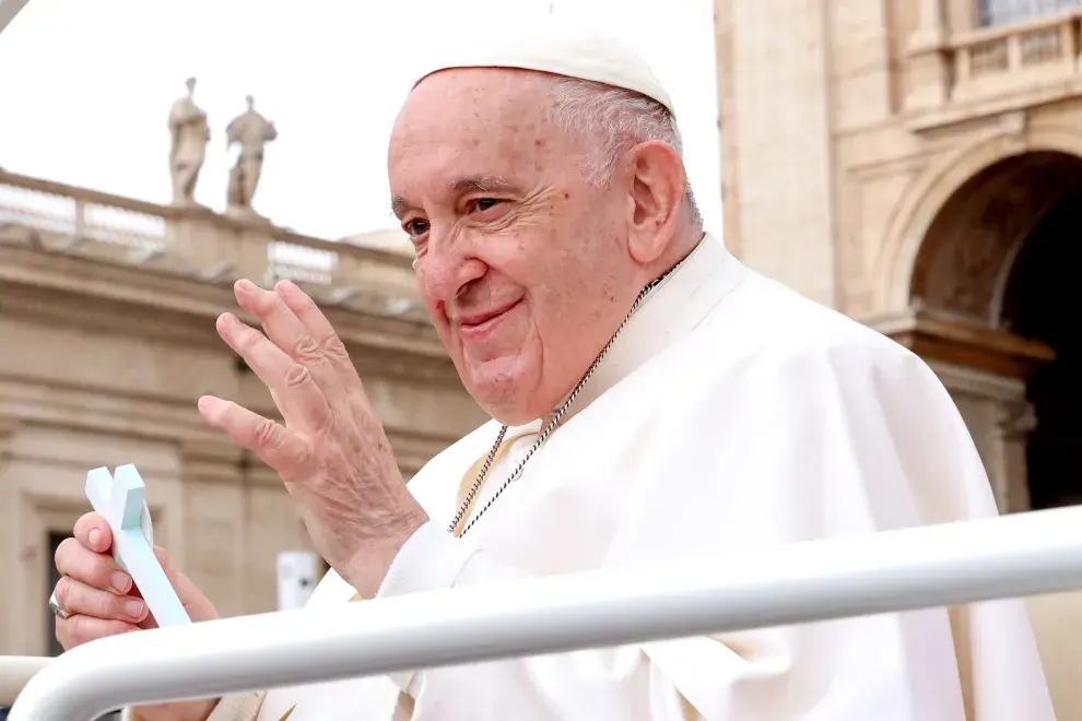 El vaticano autorizó la bendición oficial de las parejas del mismo sexo.