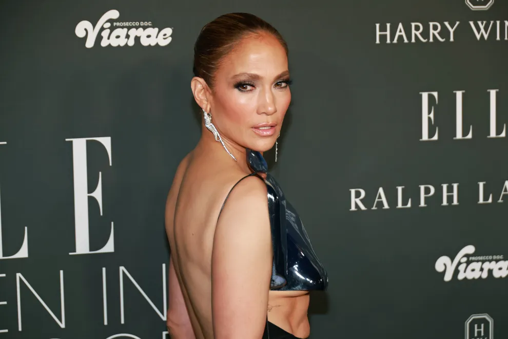 El look futurista de Jennifer Lopez.