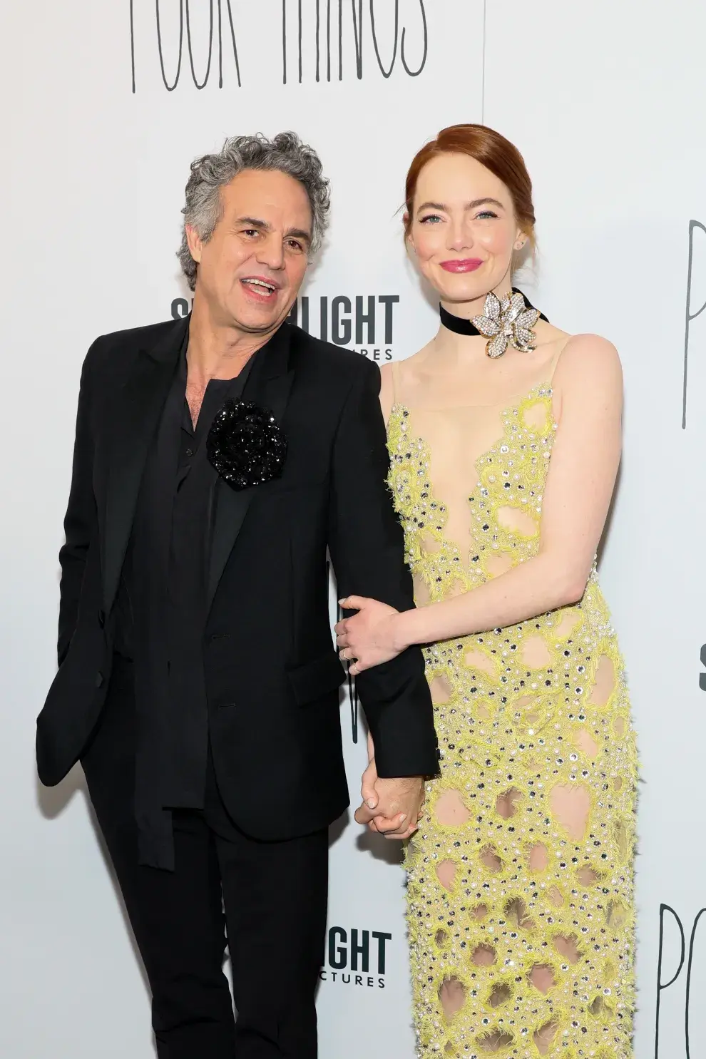 Mark Ruffalo y Emma Stone en la premiere de Pobres Criaturas.