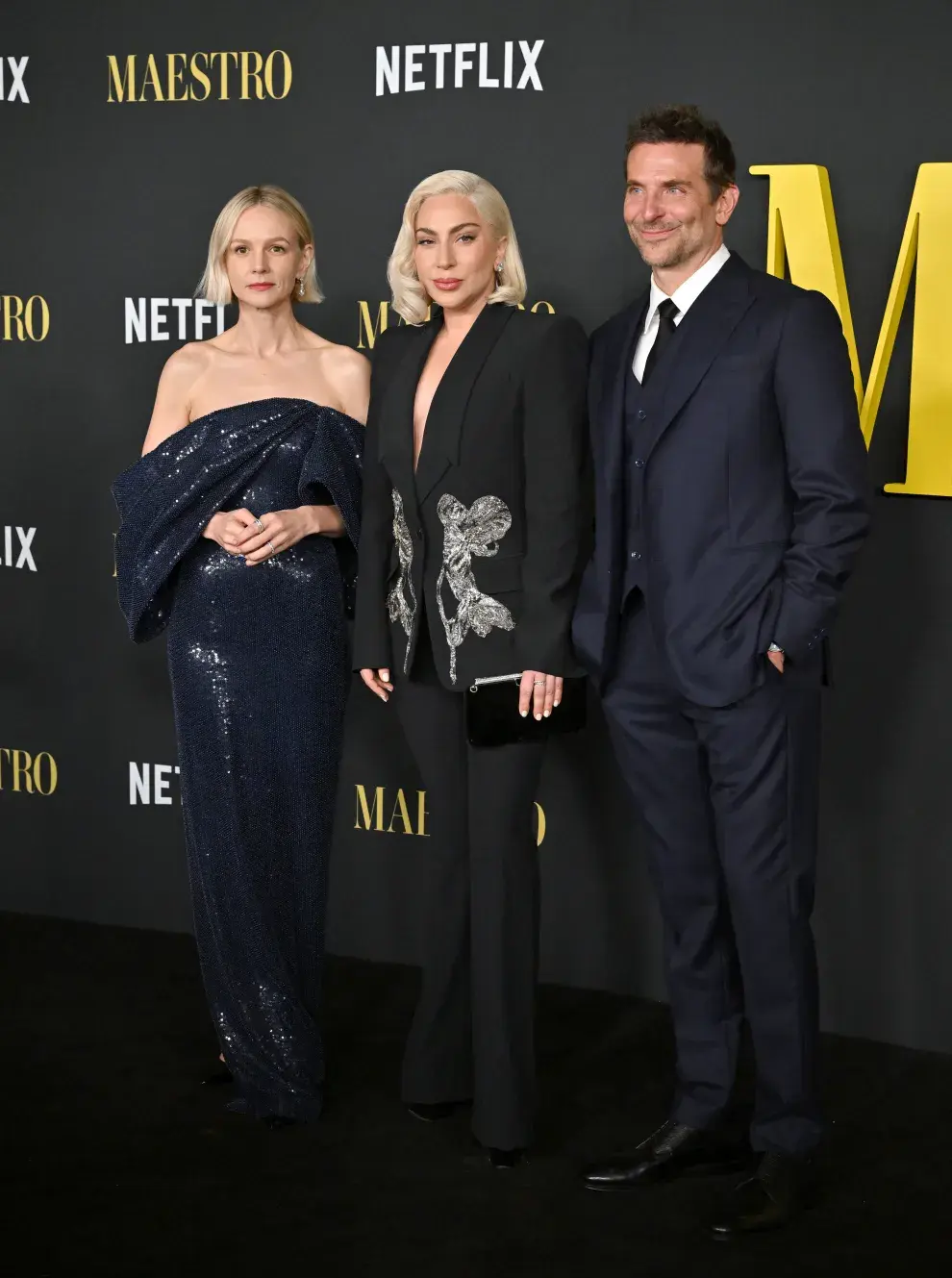 Carey Mulligan, Lady Gaga y Bradley Cooper, en la premiere de la película Maestro.