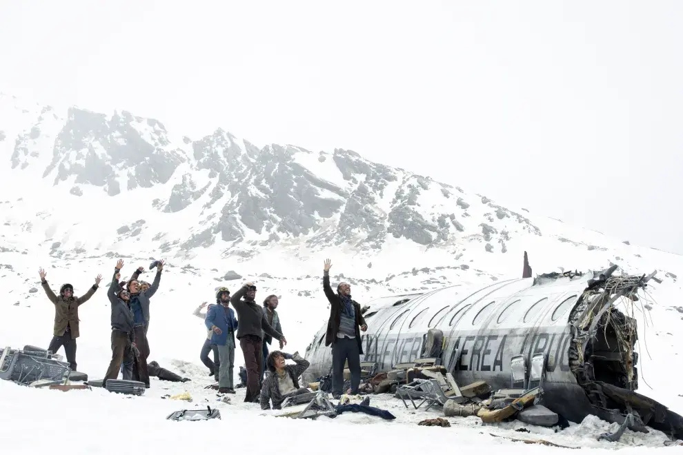 La sociedad de la nieve, una de las películas que estrena Netflix en enero de 2024.