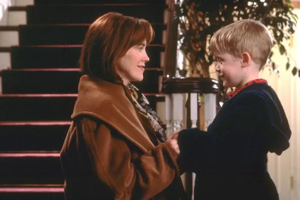 Macaulay Culkin y Catherine O'Hara.