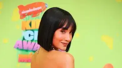 Aitana con su corte de pelo tendencia 2024