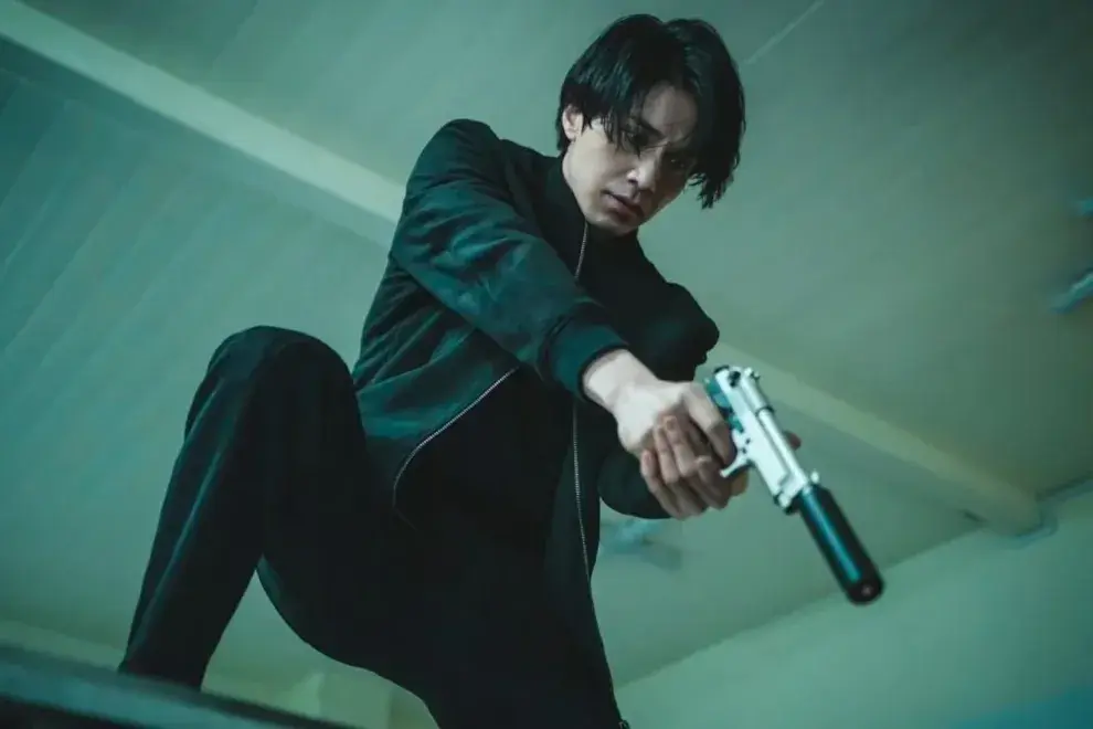 Lee Dong-Wook es uno de los protagonistas de A Shop for Killers.