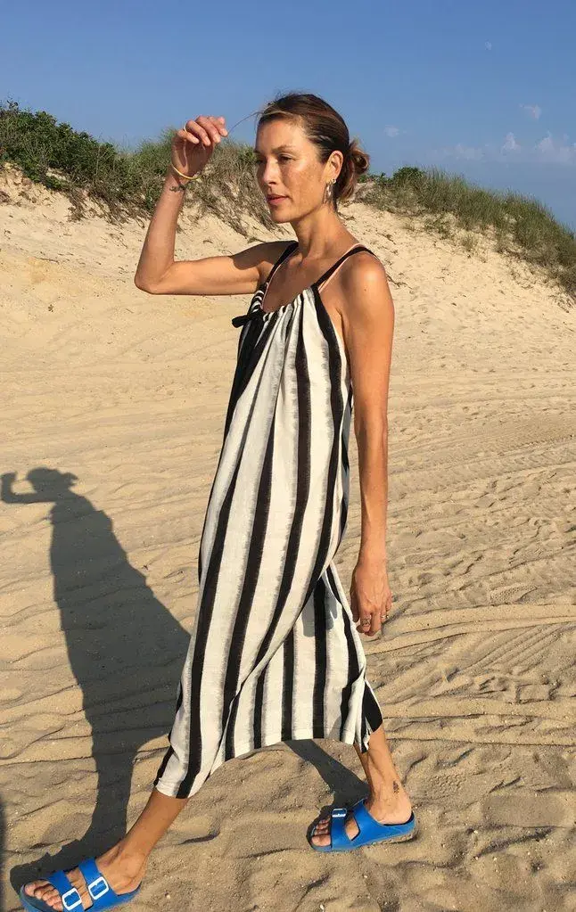 Vestido fluido largo + birken.