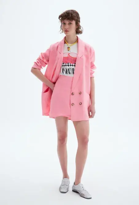 Blazer oversize y mini, Blue Sheep $161.700 y $57.000