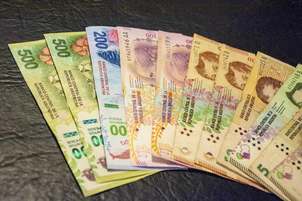 Los diseños de los nuevos billetes de $10.000 y $20.000.