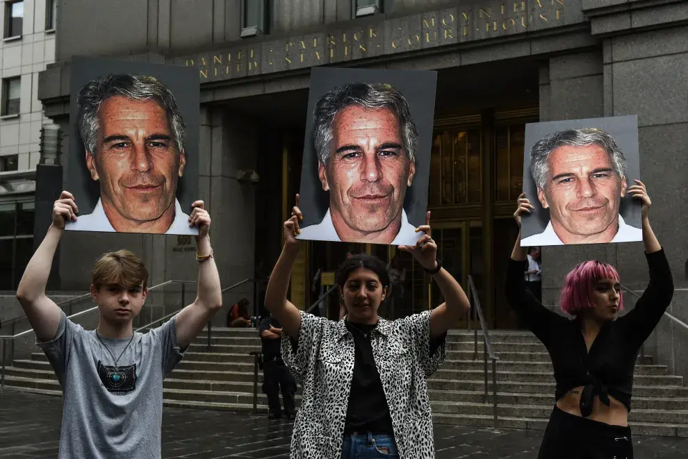 La lista prohibida de Jeffrey Epstein.