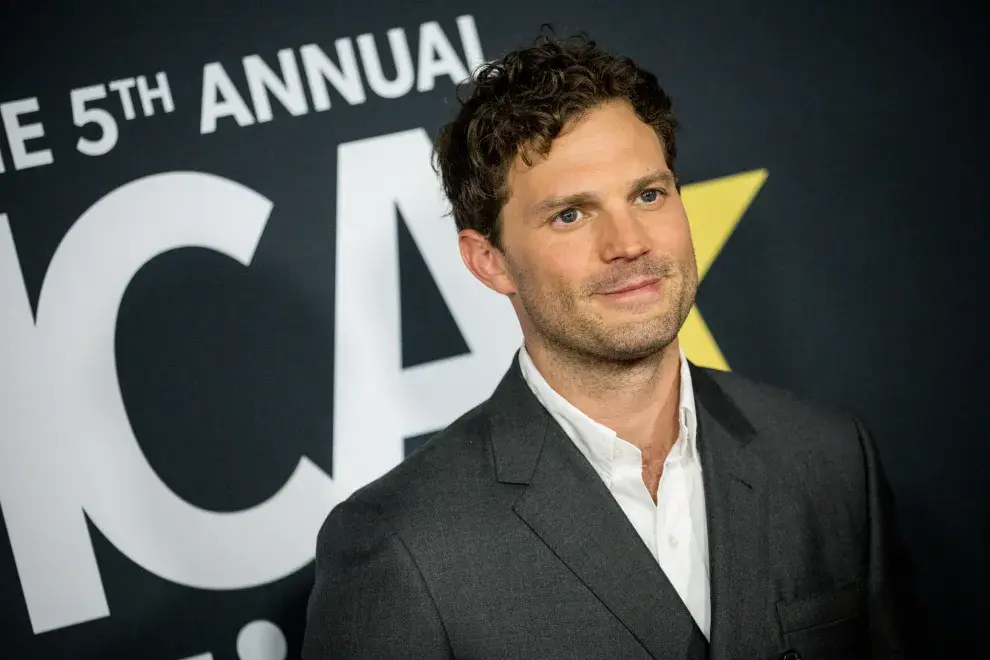Jamie Dornan fue hospitalizado de urgencia con síntomas de ataque cardíaco.