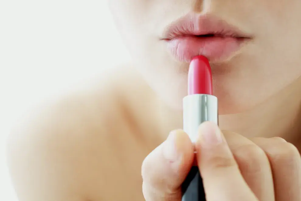 ¿Puede el make-up ayudarte con tu autoestima?