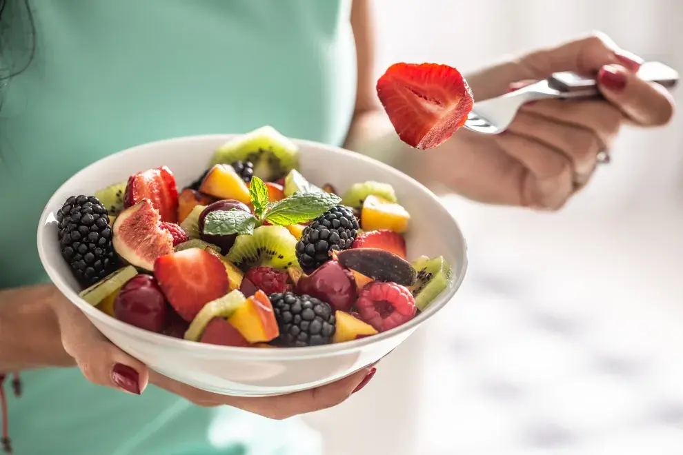 Kiwi: alimentos que no pueden faltar en tu dieta para evitar la caída del pelo.