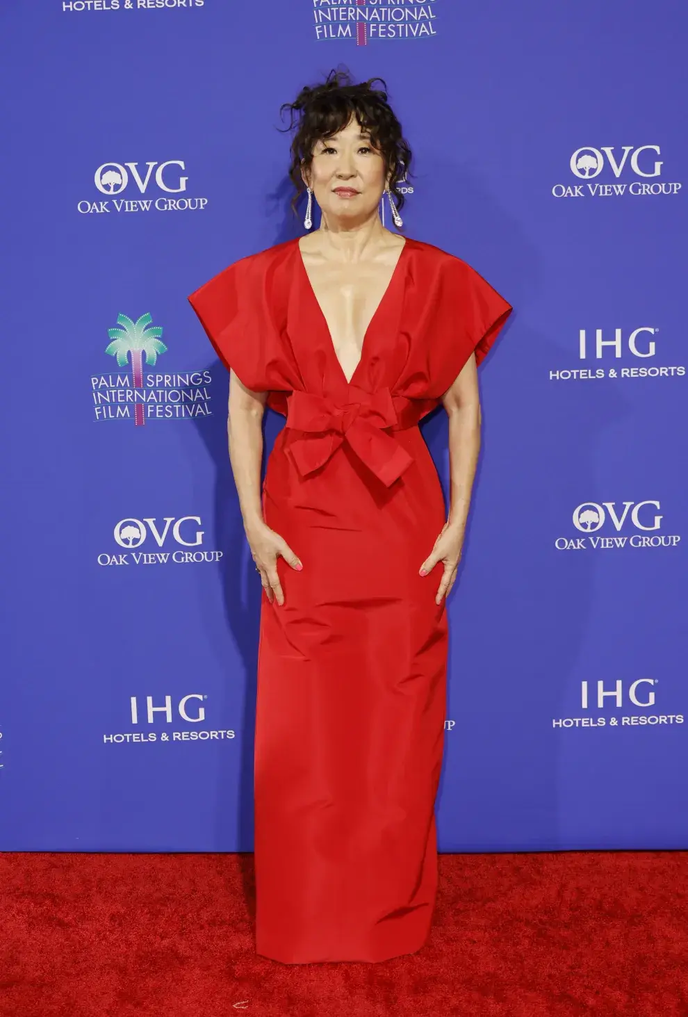 Sandra Oh en la alfombra roja de Palm Springs Film Festival.