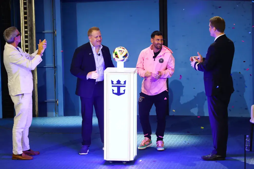 Lionel Messi habló en inglés y presentó la nueva camiseta del Inter Miami.