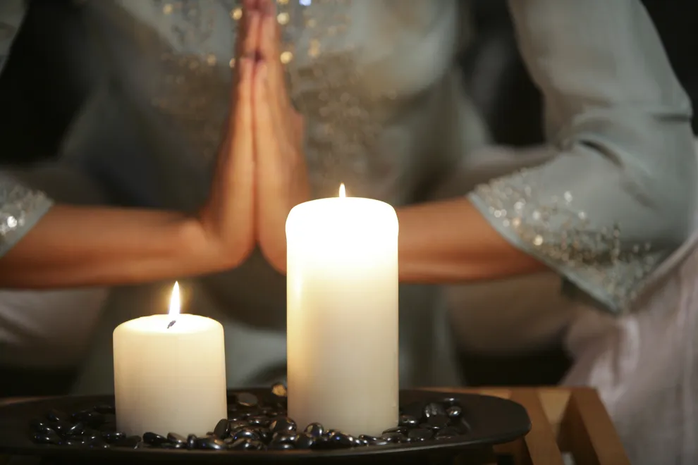 El ritual de la vela blanca para atraer buena energía.