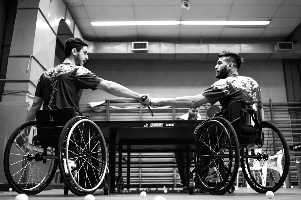 Mauro Depergola y Gabriel Cópola, Selección Argentina de tenis de mesa en silla de ruedas. C.A.B.A. Julio 2016.