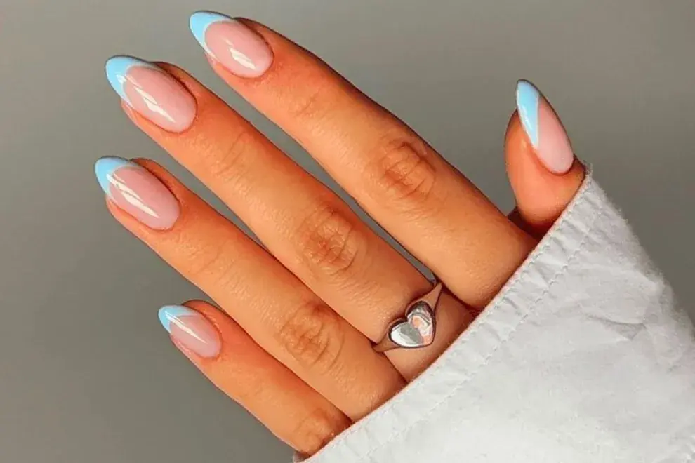 6 diseños de nail art con azul, para que te inspires.