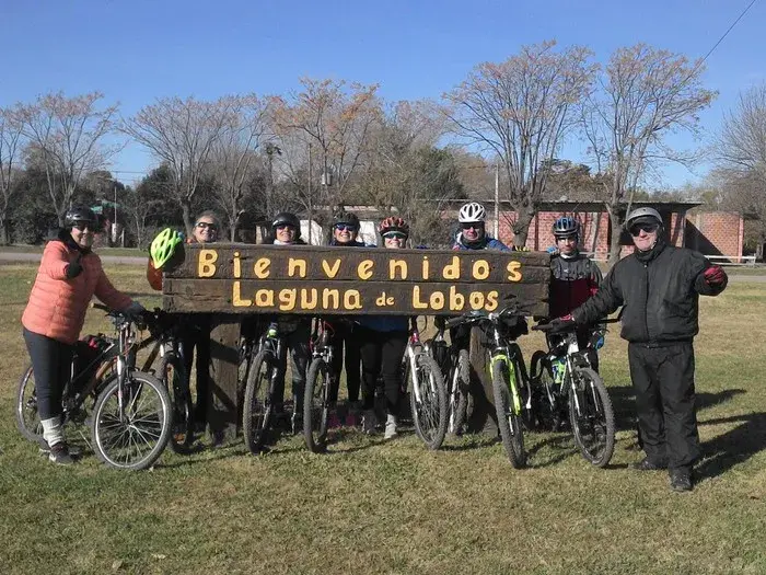 Lobos en bicicleta