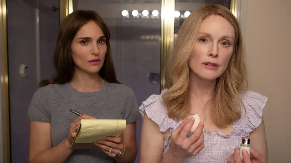 Natalie Portman y Julianne Moore protagonizan Secretos de un escándalo.