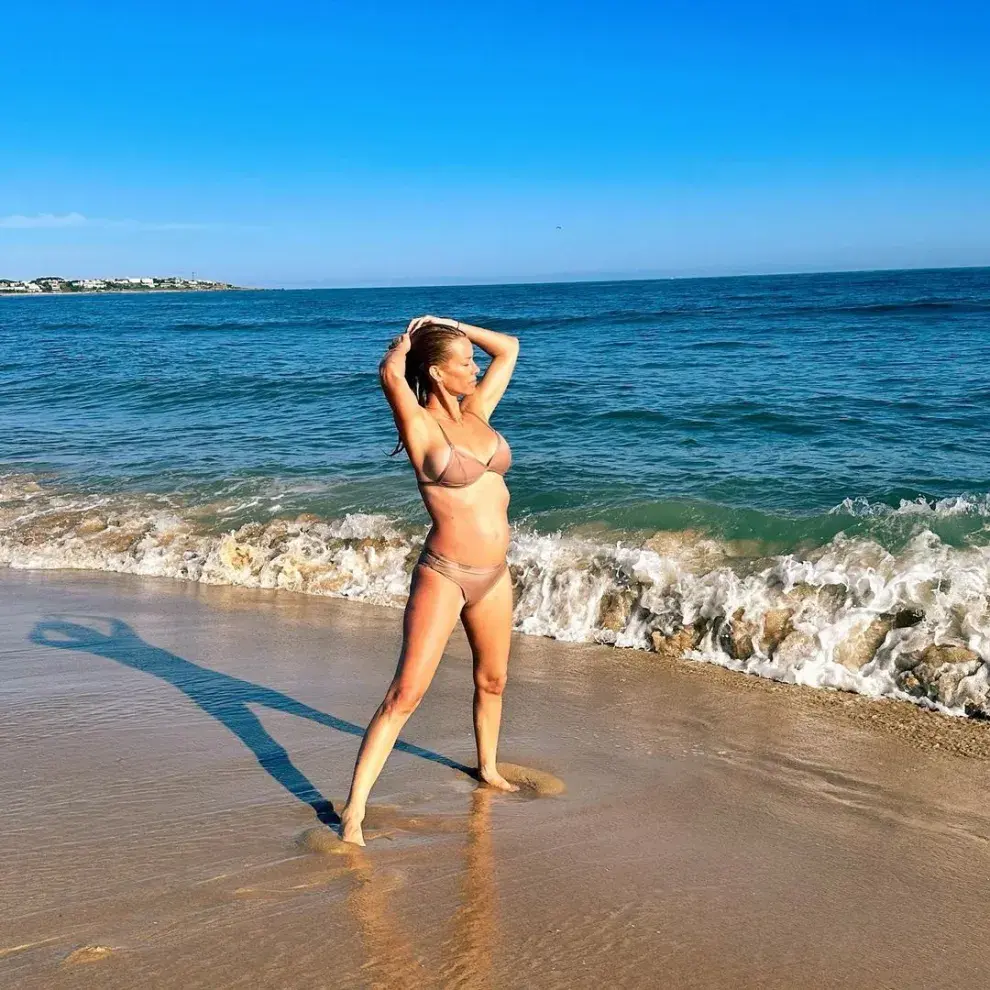 Las vacaciones de Nicole Neumann en Punta del Este.