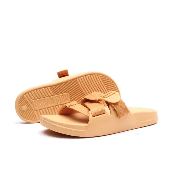 Sandalias de playa, Urban Cow $22.392