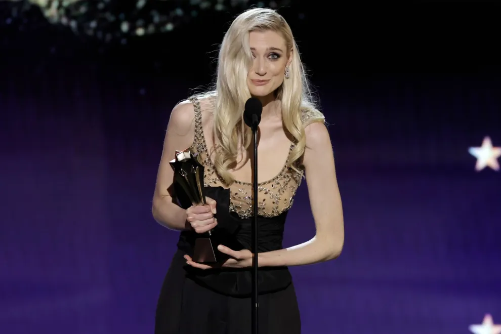 Elizabeth Debicki en los Critics Choice Awards 2024.