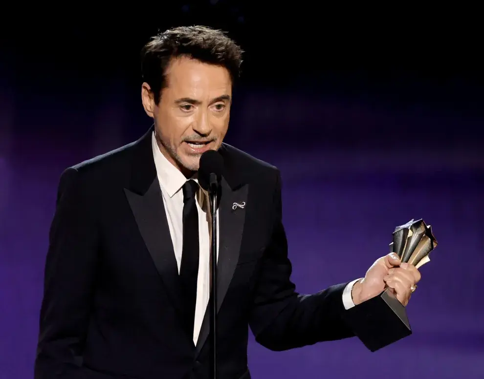 Robert Downey Jr. en los Critics Choice Awards 2024.