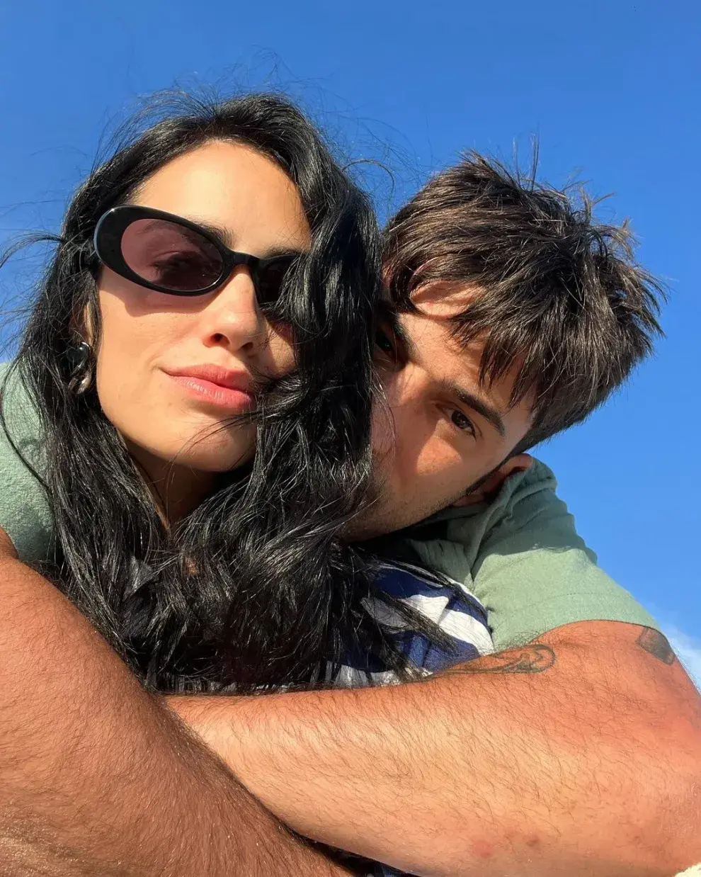 Lali Espósito confirma su romance con Pedro Rosemblat.