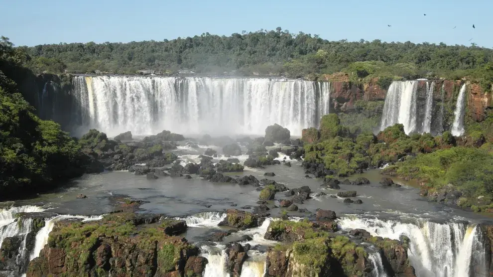 Desde infinidad de ángulos, las cataratas siempre son una postal