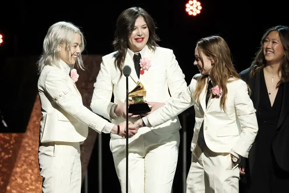 Phoebe Bridgers, Lucy Dacus y Julien Baker de Boygenius, grandes ganadoras en la noche de los Grammy 2024.